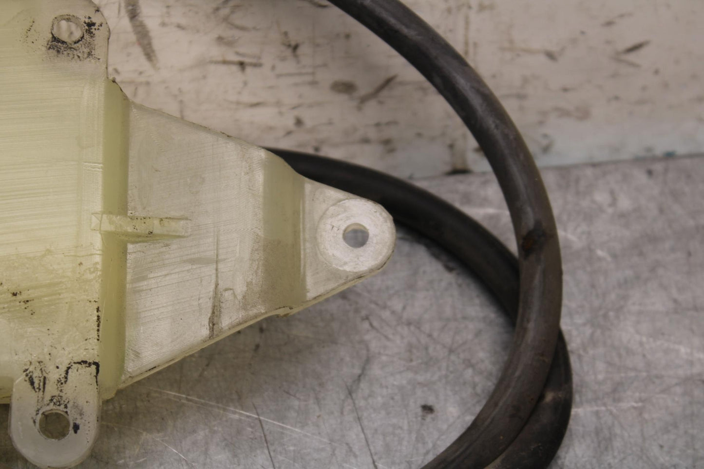 2005 Kawasaki Vulcan 1600 VN1600D Nomad COOLANT WATER TANK RESERVOIR BOTTLE BB55