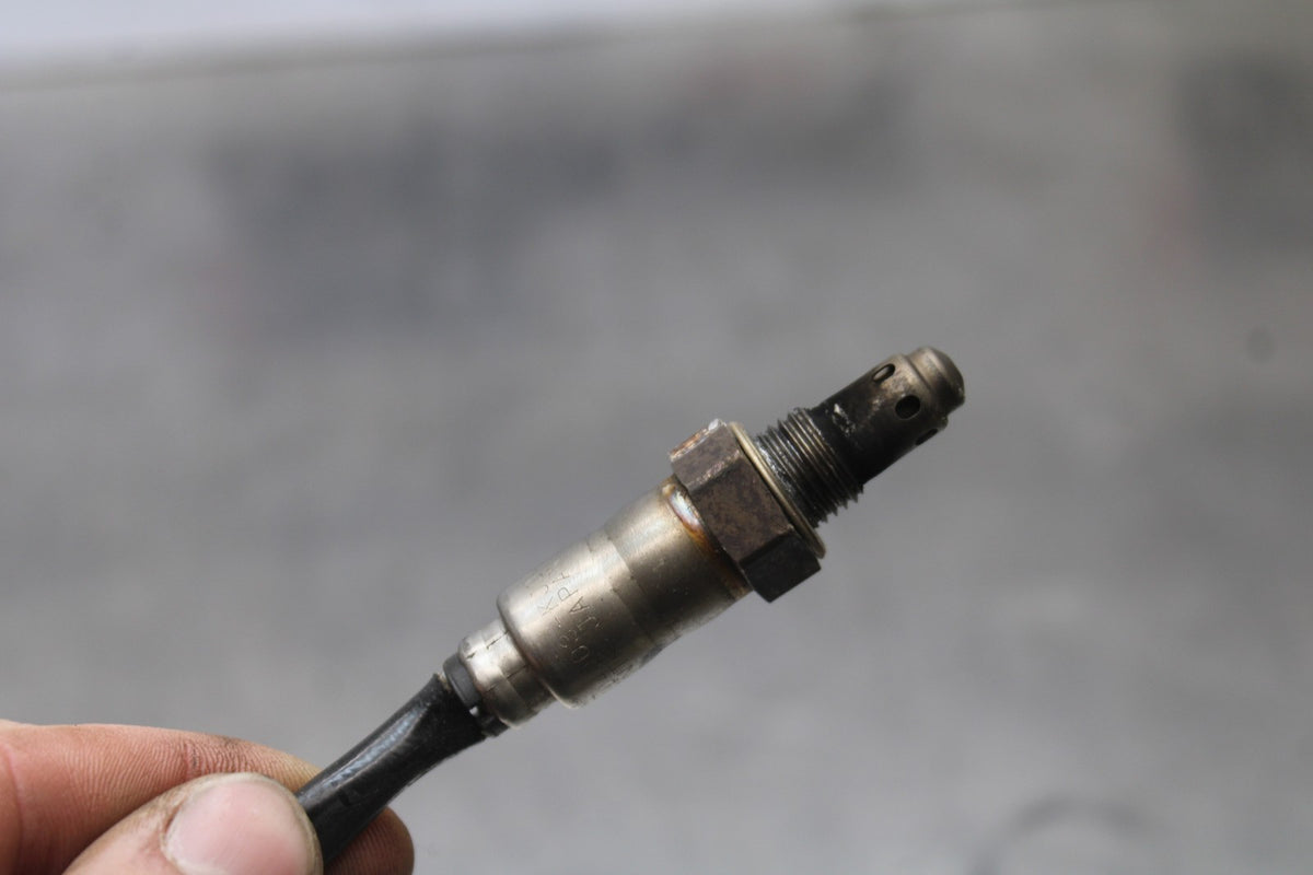 25 KAWASAKI Z900 OXYGEN O2 EXHAUST GAS LAMBDA SENSOR BB928