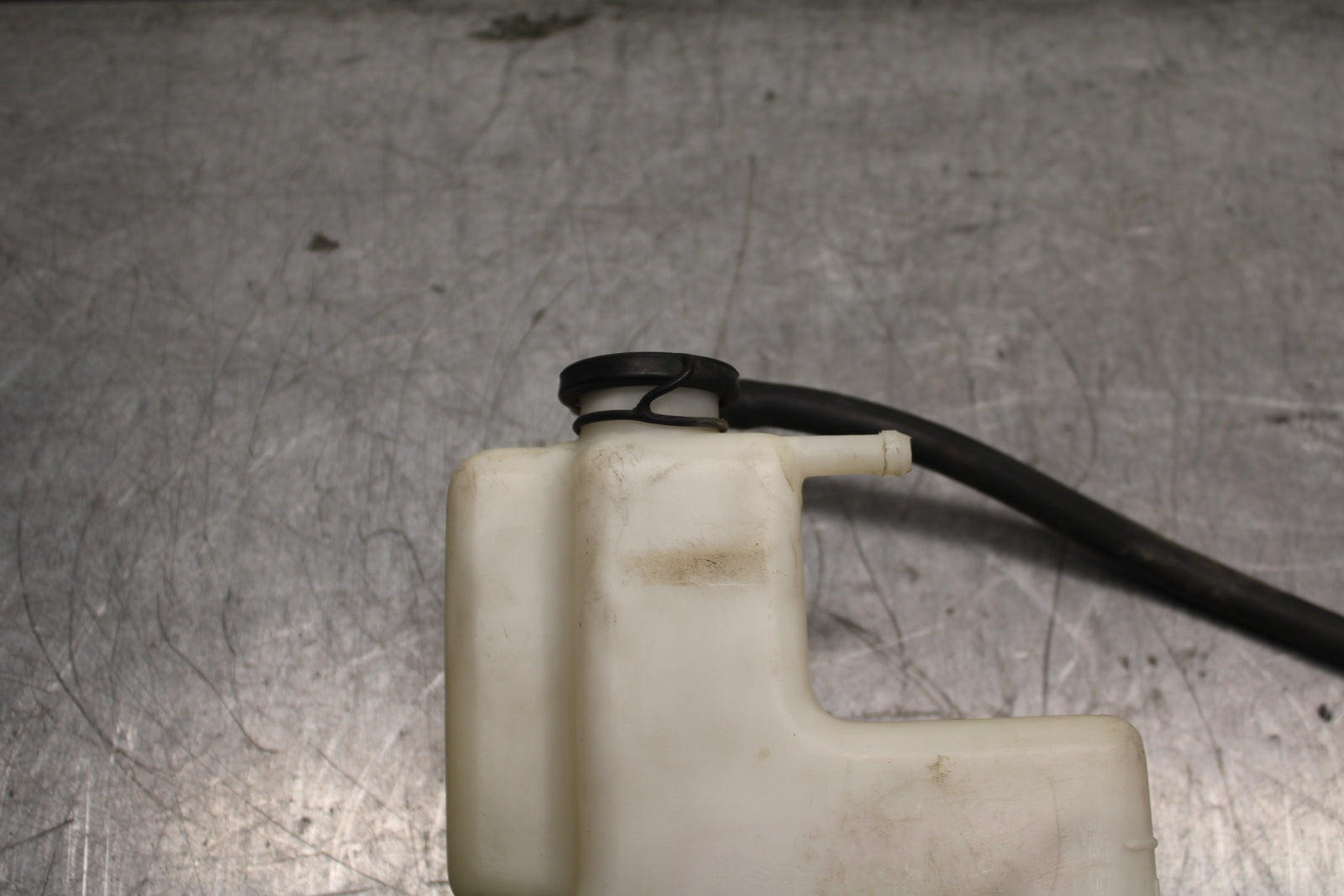 82-83 HONDA V45 MAGNA COOLANT WATER TANK RESERVOIR BOTTLE BB107