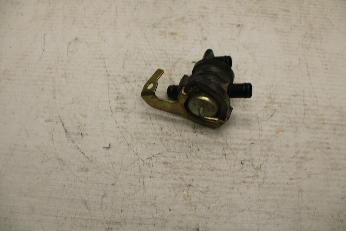 04-06 HONDA SHADOW 750 VT750C AIR VALVE SOLENOID TOP ENGINE SWITCH SENSOR BB360