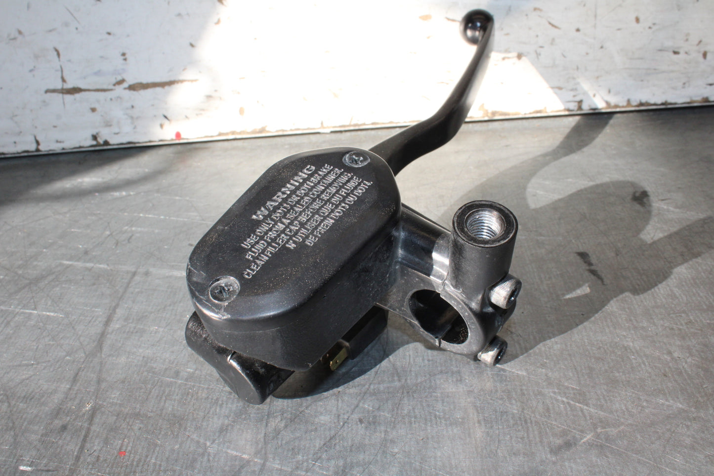 19-22 KAWASAKI Z400 FRONT BRAKE MASTER CYLINDER w/ LEVER BB708