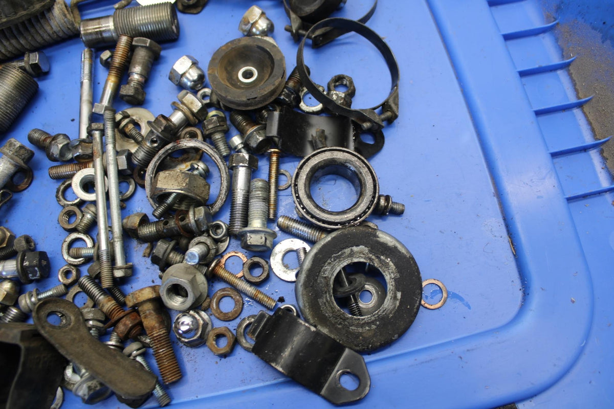 1979 Yamaha XS1100S Special LEFTOVER MOUNTING BOLTS HARDWARE SCREWS BB510