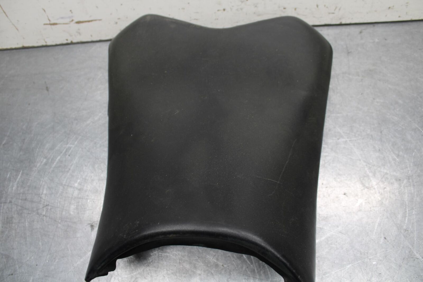 15-16 KAWASAKI EX300 FRONT DRIVERS SEAT PAD SADDLE PILLION BB635
