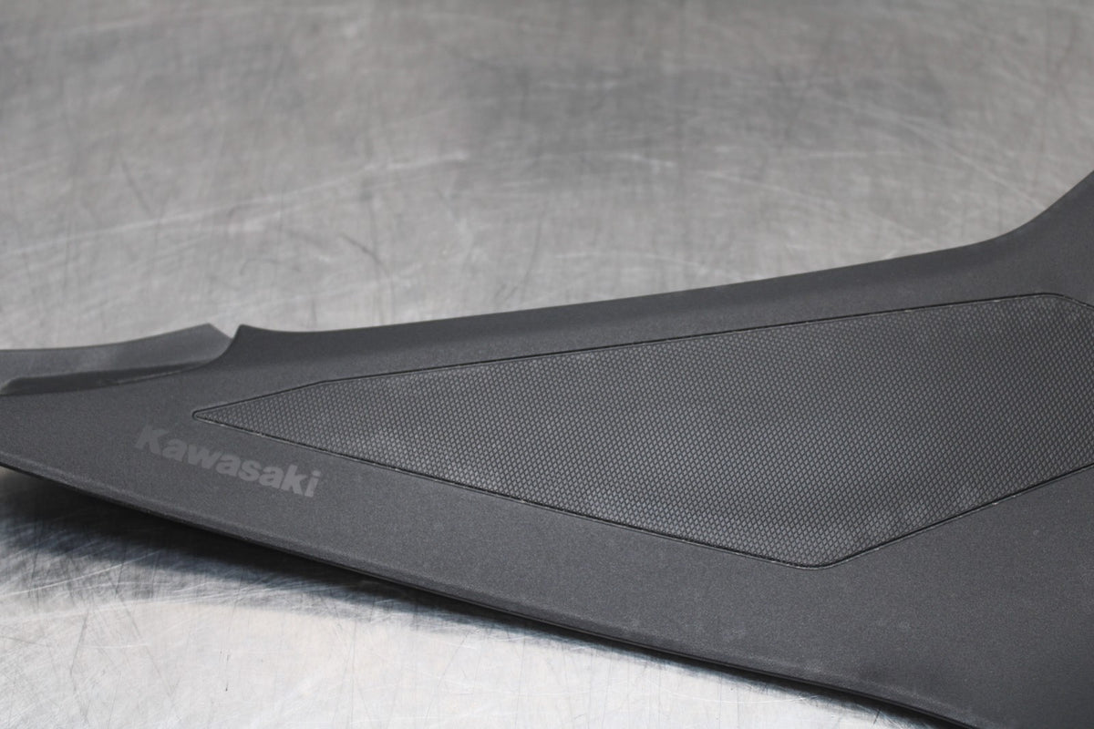 24 KAWASAKI NINJA 500 ABS RIGHT LEFT FRONT SIDE SEAT PANELS TRIMS COWLS BB818