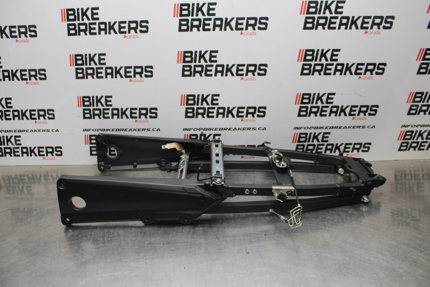 23-24 KAWASAKI NINJA ZX14R NEW! REAR SUBFRAME BACK SUB FRAME BB764