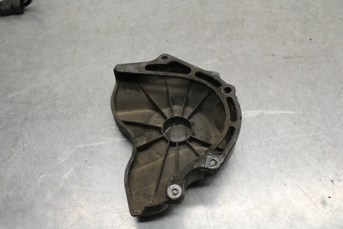 16 KAWASAKI NINJA ZX10R ENGINE SPROCKET COVER BB650