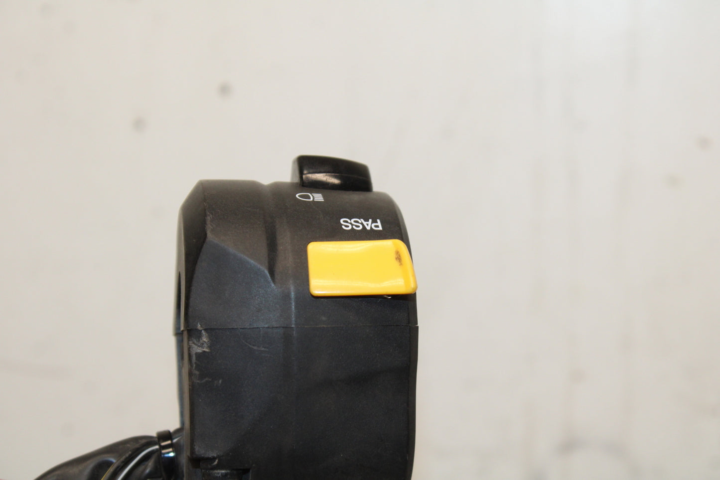 06-07 SUZUKI GSXR750 LEFT CLIP ON HANDLE HORN SIGNALS SWITCH SWITCHES BB132