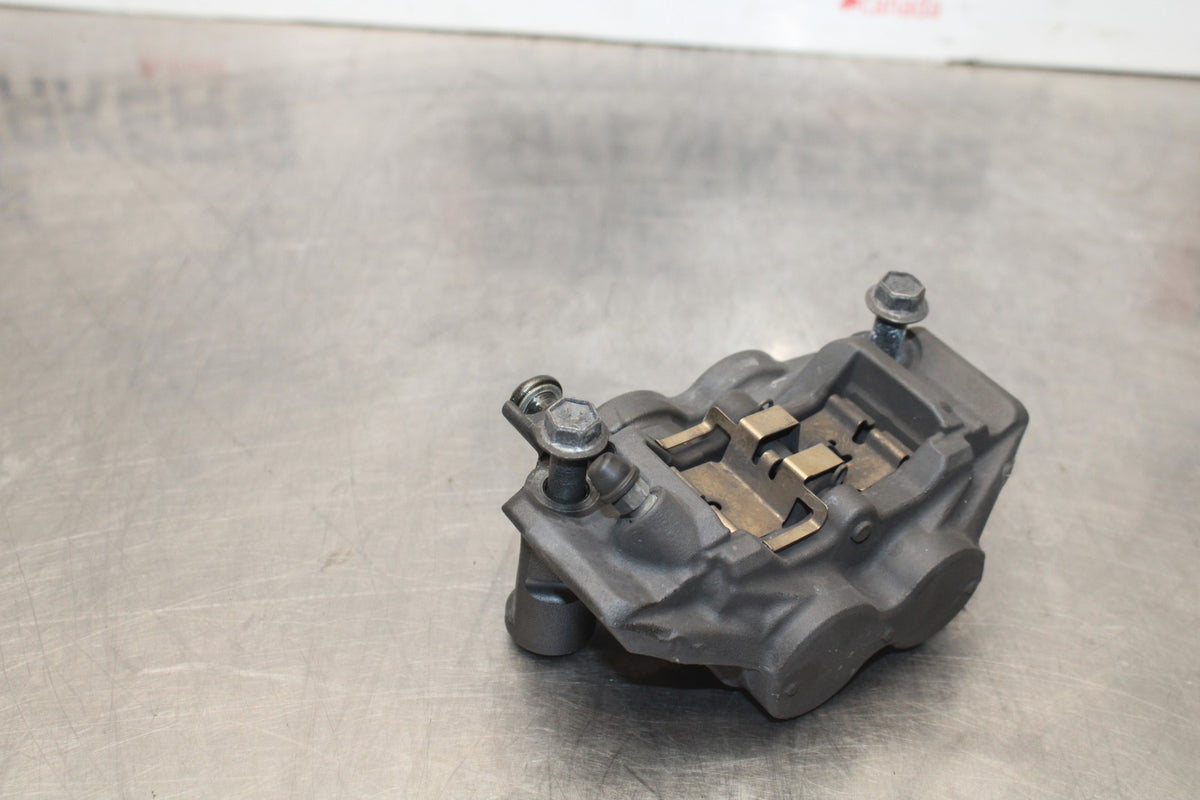 15-17 YAMAHA FJ09 RIGHT LEFT FRONT BRAKE CALIPER SET PAIR CALIPERS BB906