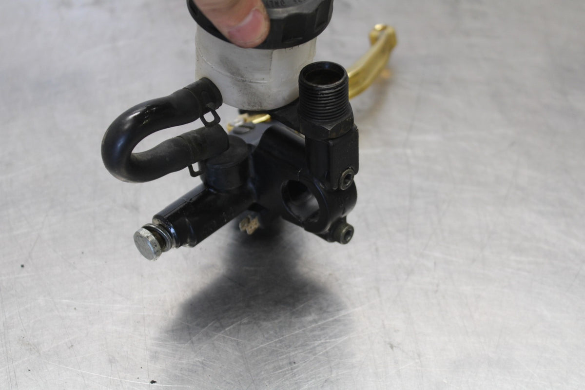 05-08 TRIUMPH SPEED TRIPLE 1050 FRONT BRAKE MASTER CYLINDER w/ LEVER BB933