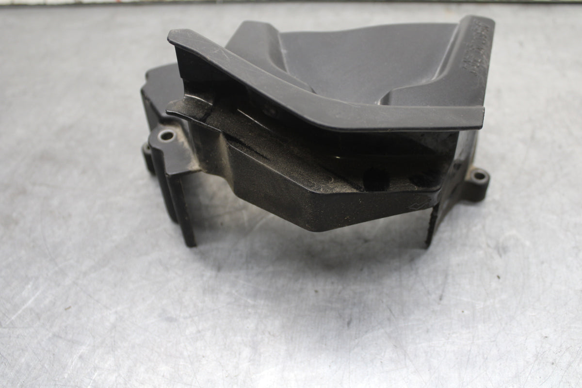 07-08 YAMAHA YZF R1 ENGINE SPROCKET COVER BB724