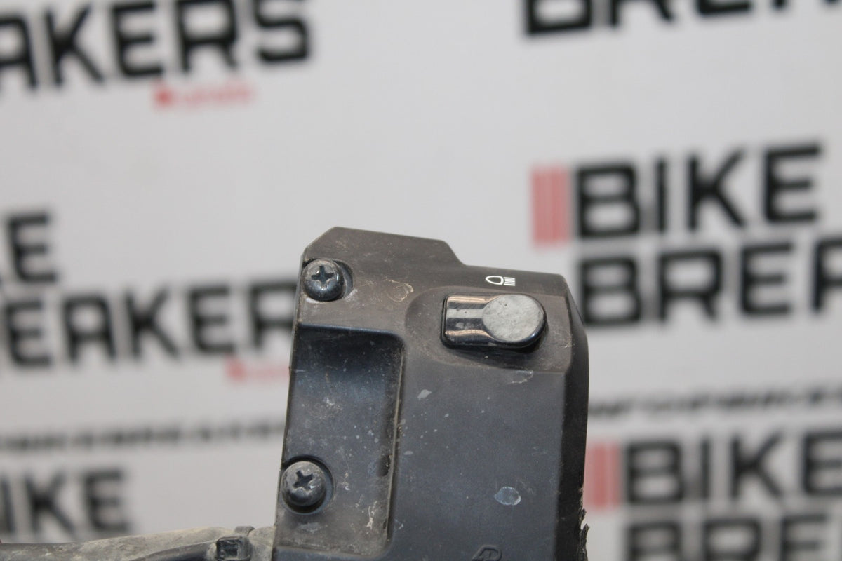 15 TRIUMPH TIGER 800 LEFT CLIP ON HANDLE HORN SIGNALS SWITCH SWITCHES BB873