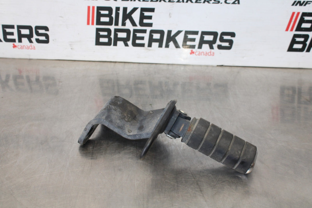 14 HONDA SHADOW 750 VT750C2B RIGHT FRONT FOOT REST PEG STEP BB867