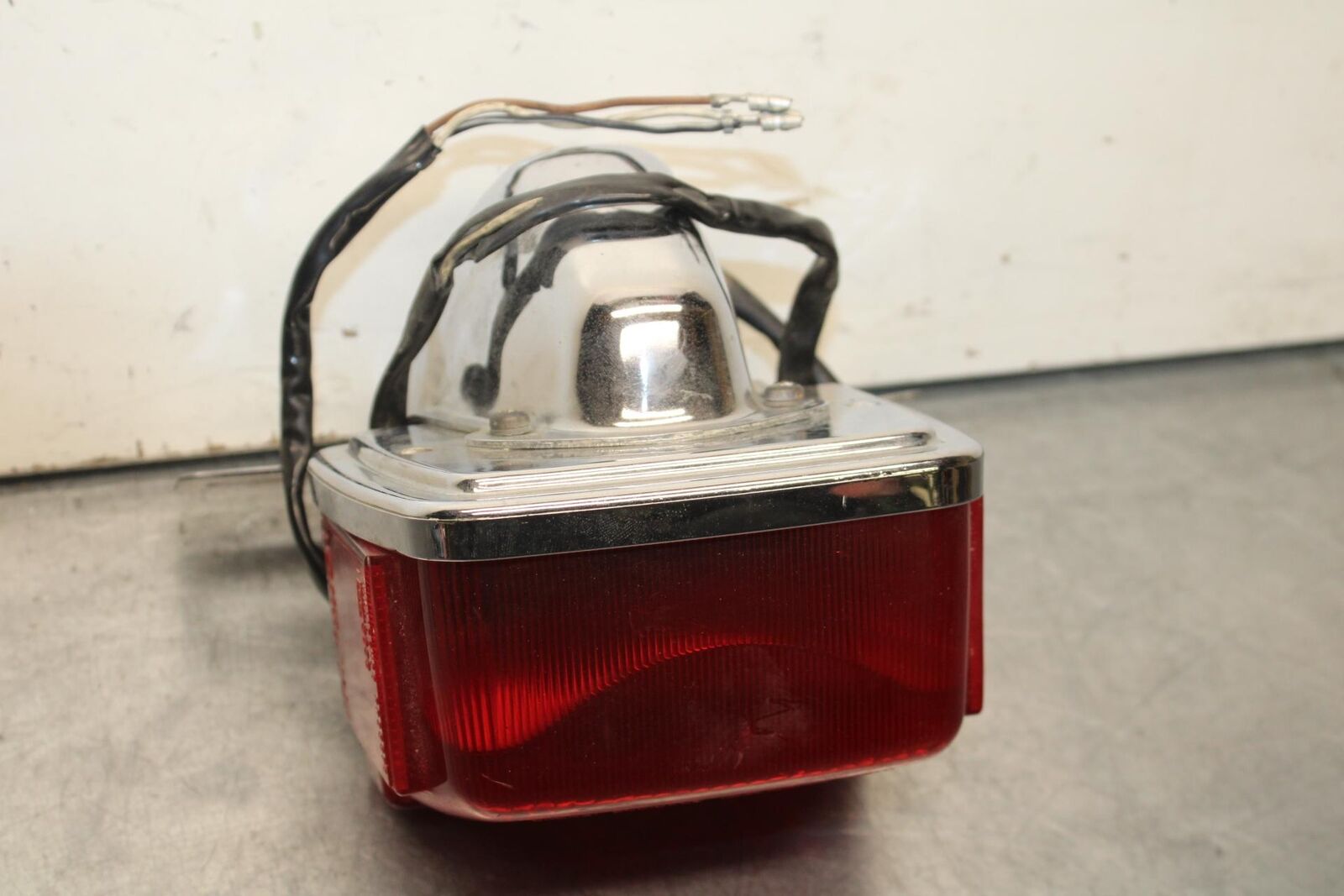 80-81 SUZUKI GS1000GL TAILLIGHT REAR TAIL BRAKE LIGHT BB103