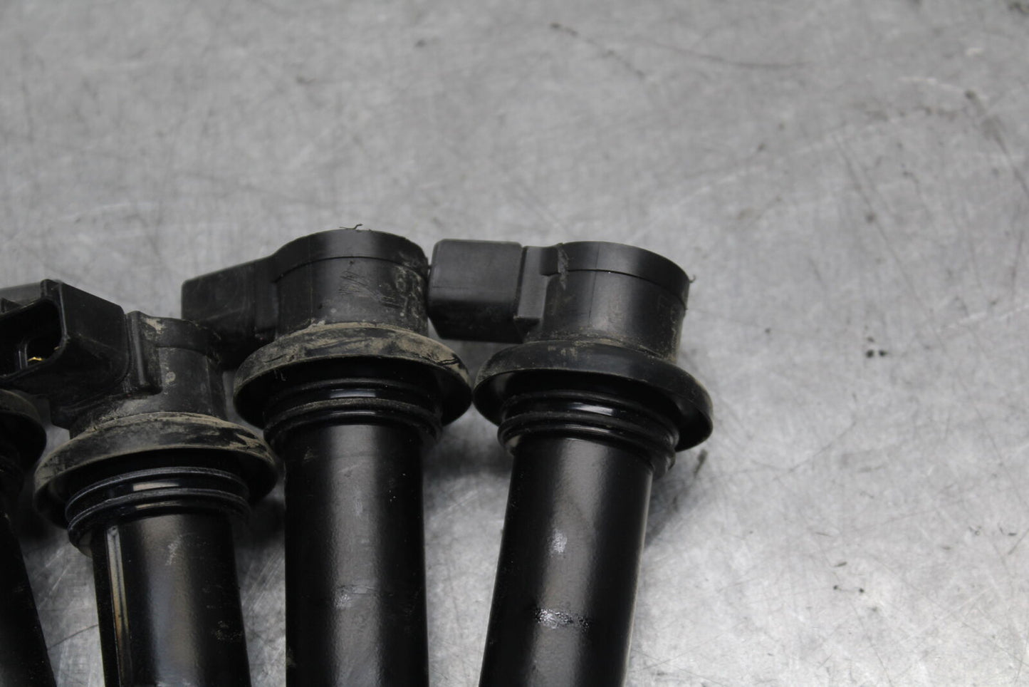 08-09 YAMAHA YZF R6S IGNITION COILS COIL SPARK PLUG CAPS  BB690
