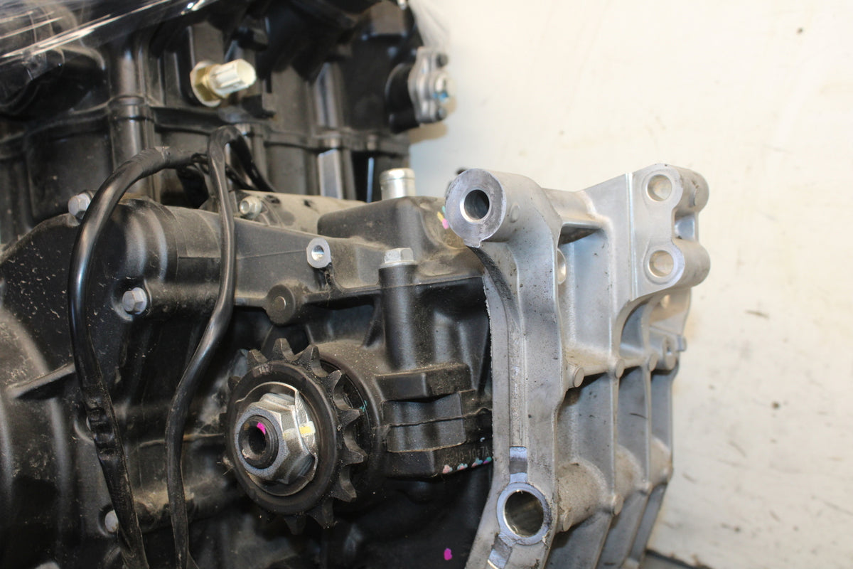 18-23 KAWASAKI NINJA 400 ENGINE MOTOR BB679