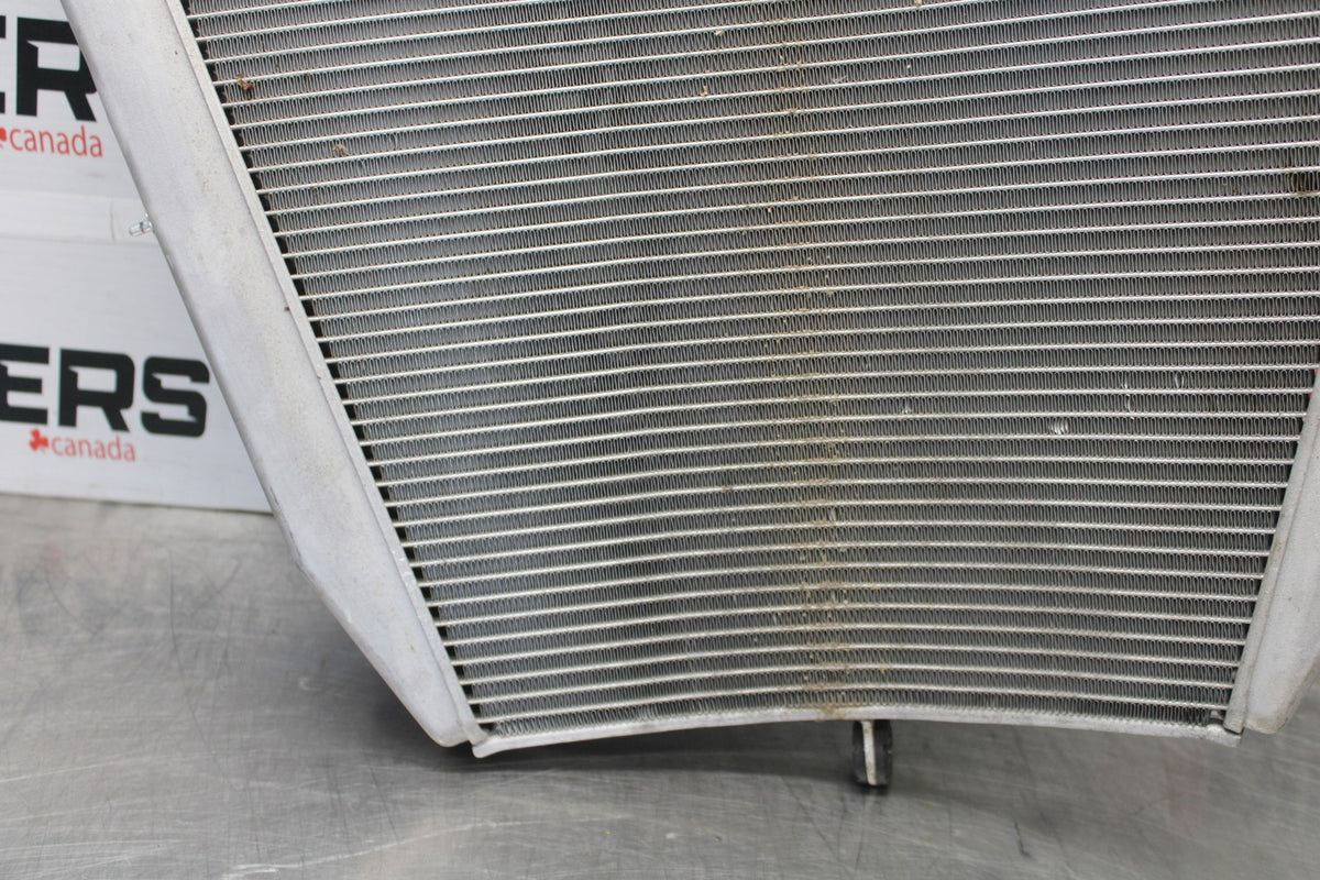 15-26 SUZUKI GSXR600 ENGINE RADIATOR MOTOR COOLER COOLING RADIATER BB888