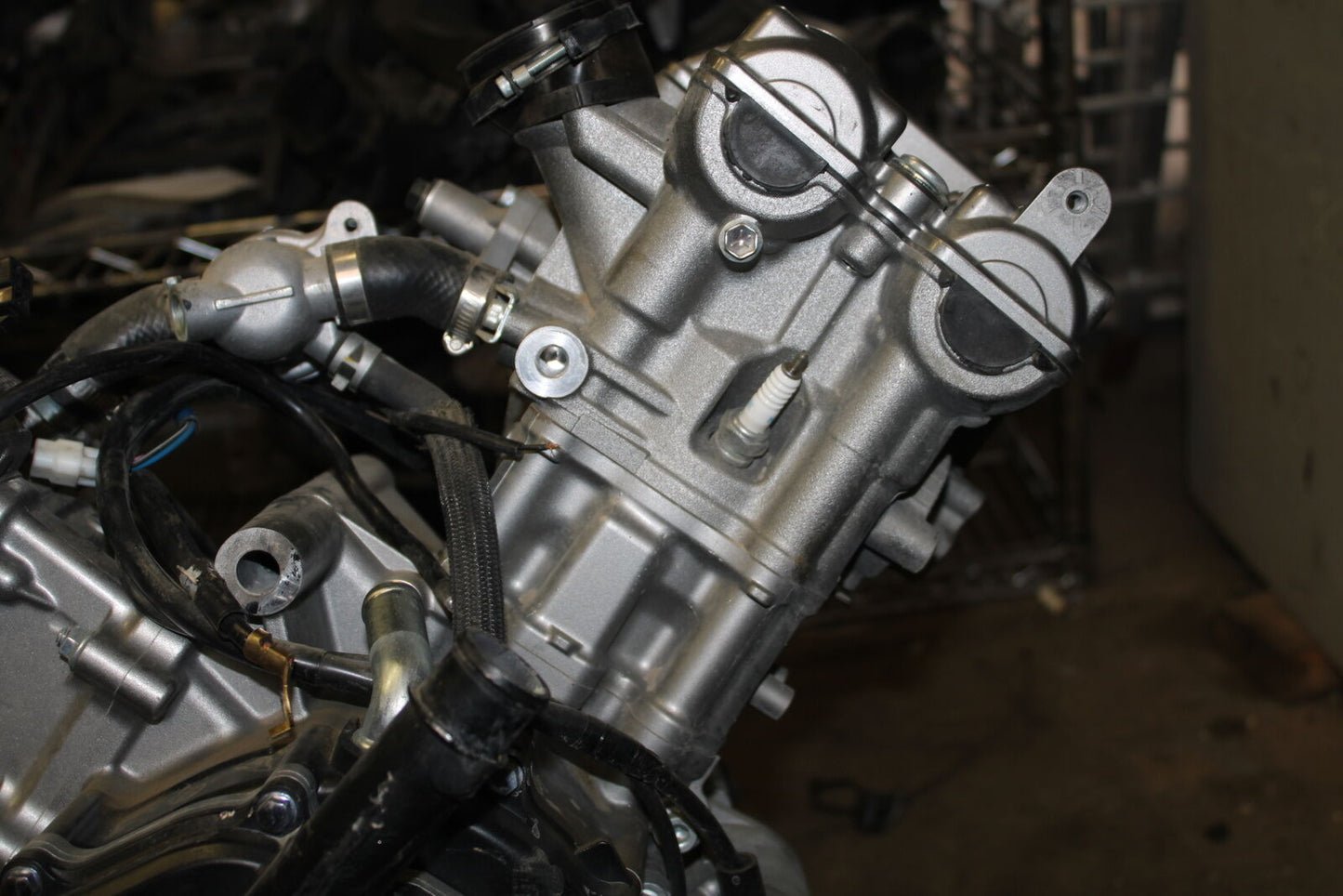 18-24 SUZUKI SV650 ENGINE MOTOR BB512