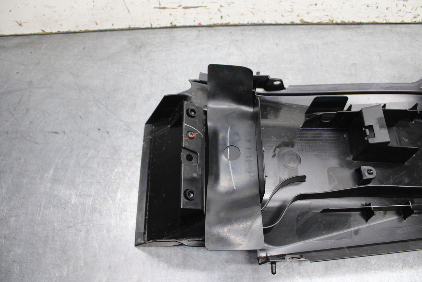 24 KAWASAKI NINJA 500 ABS REAR BACK TAIL UNDERTAIL FAIRING COWL FENDER BB730