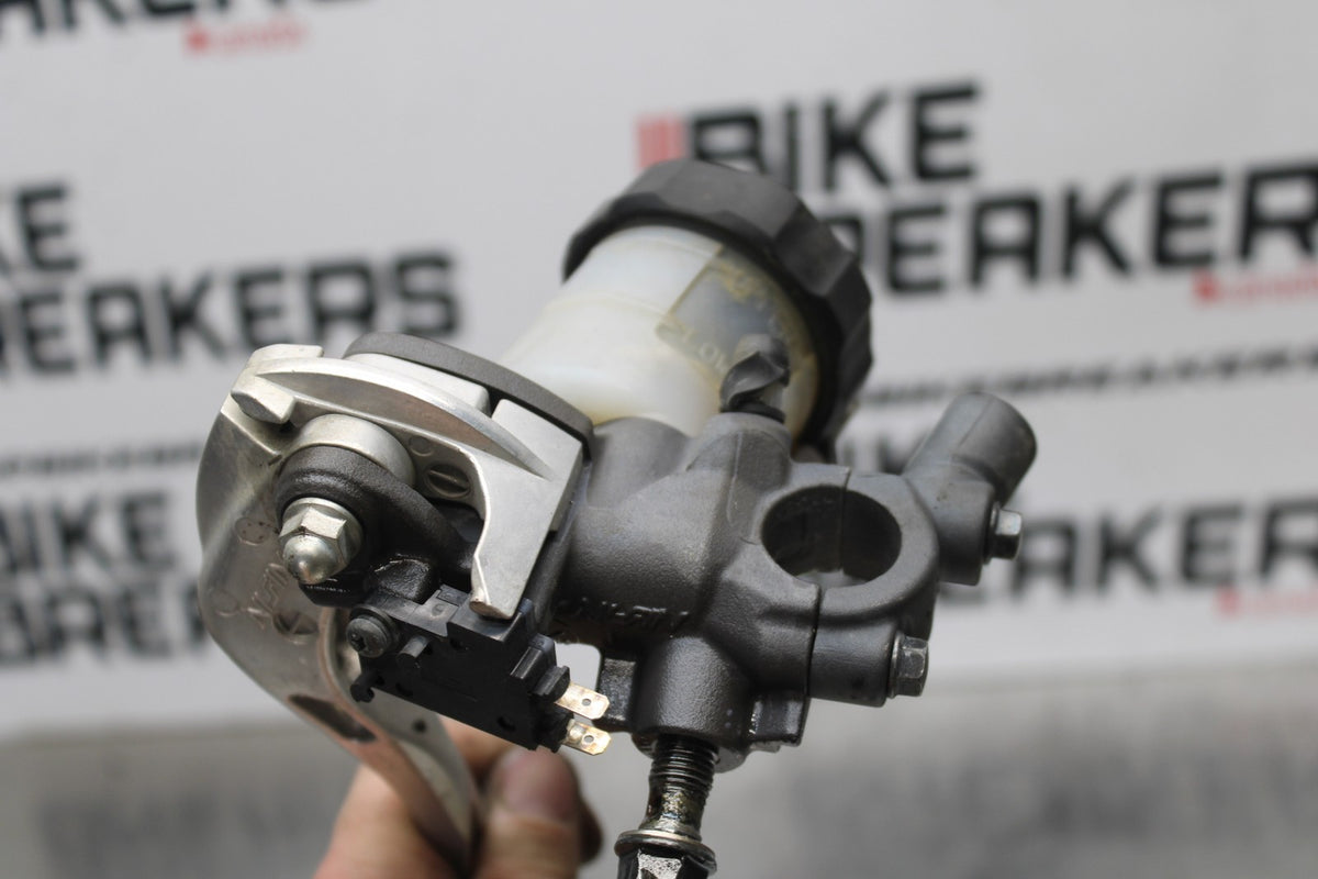 12 HONDA CB1000R FRONT BRAKE MASTER CYLINDER w/ LEVER BB200