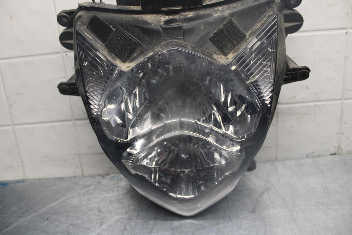 15-21 SUZUKI GSXR600 FRONT HEADLIGHT HEAD LIGHT LAMP BB460