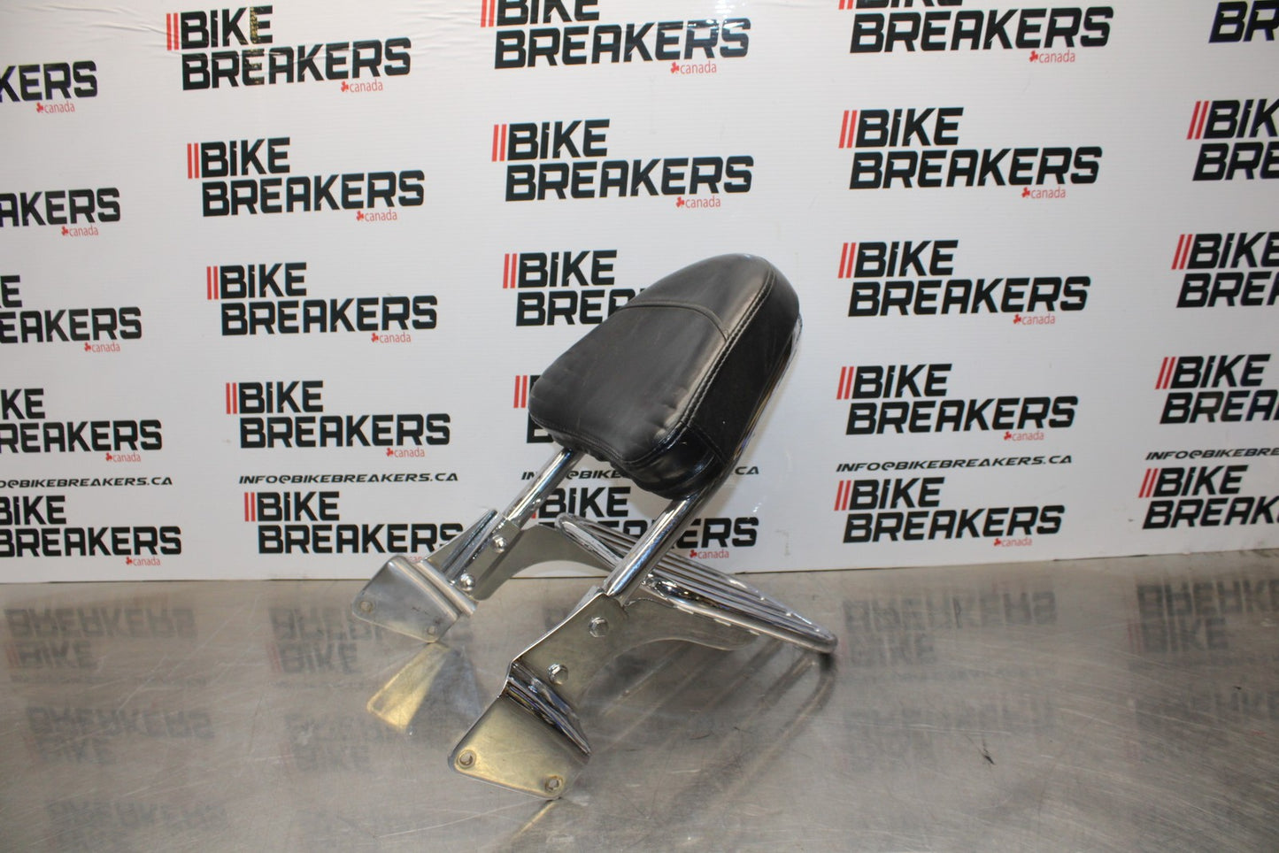 03-08 KAWASAKI VULCAN 1600 BACK REST SISSY BAR/ REAR RACK BB196