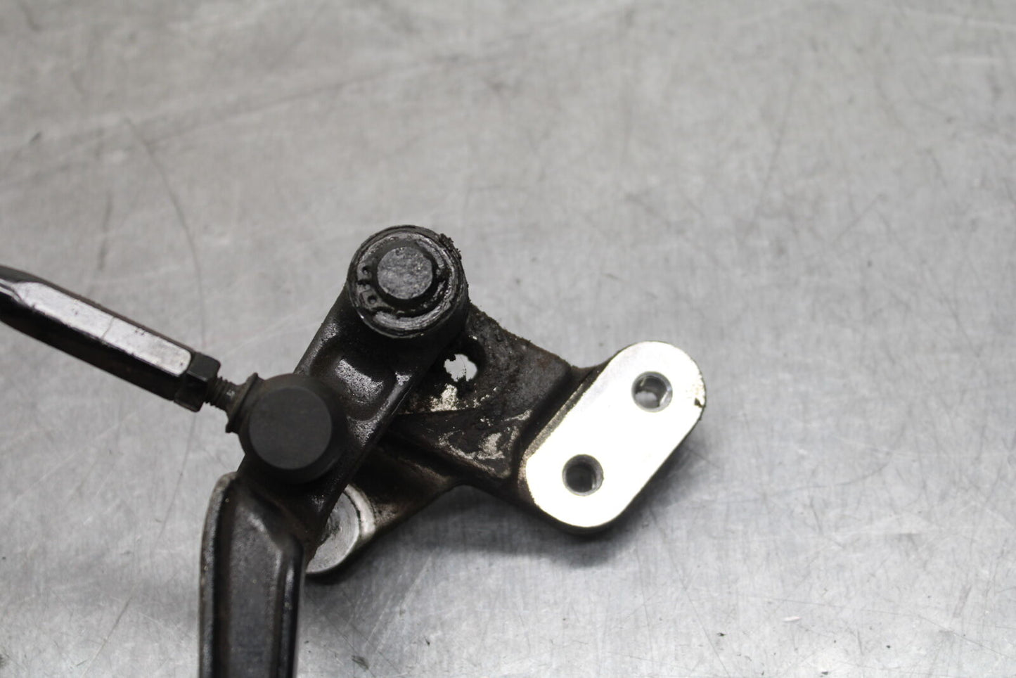 06-07 SUZUKI GSXR 600 SHIFTER LINKAGE SHIFT LINK PEDAL BB737