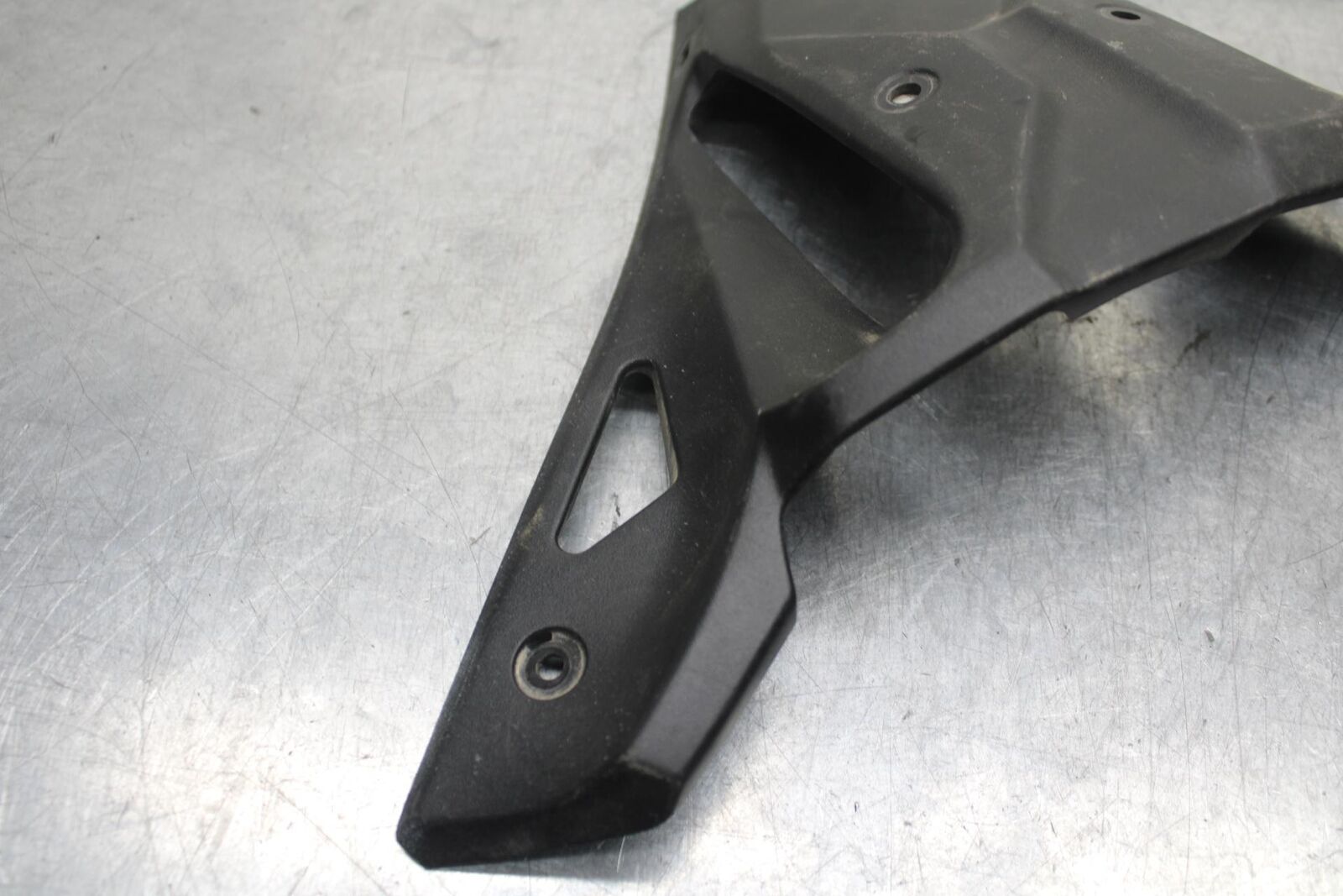 17-20 KAWASAKI NINJA 650 EX650 ABS FRONT CENTER COWL FAIRING BB88