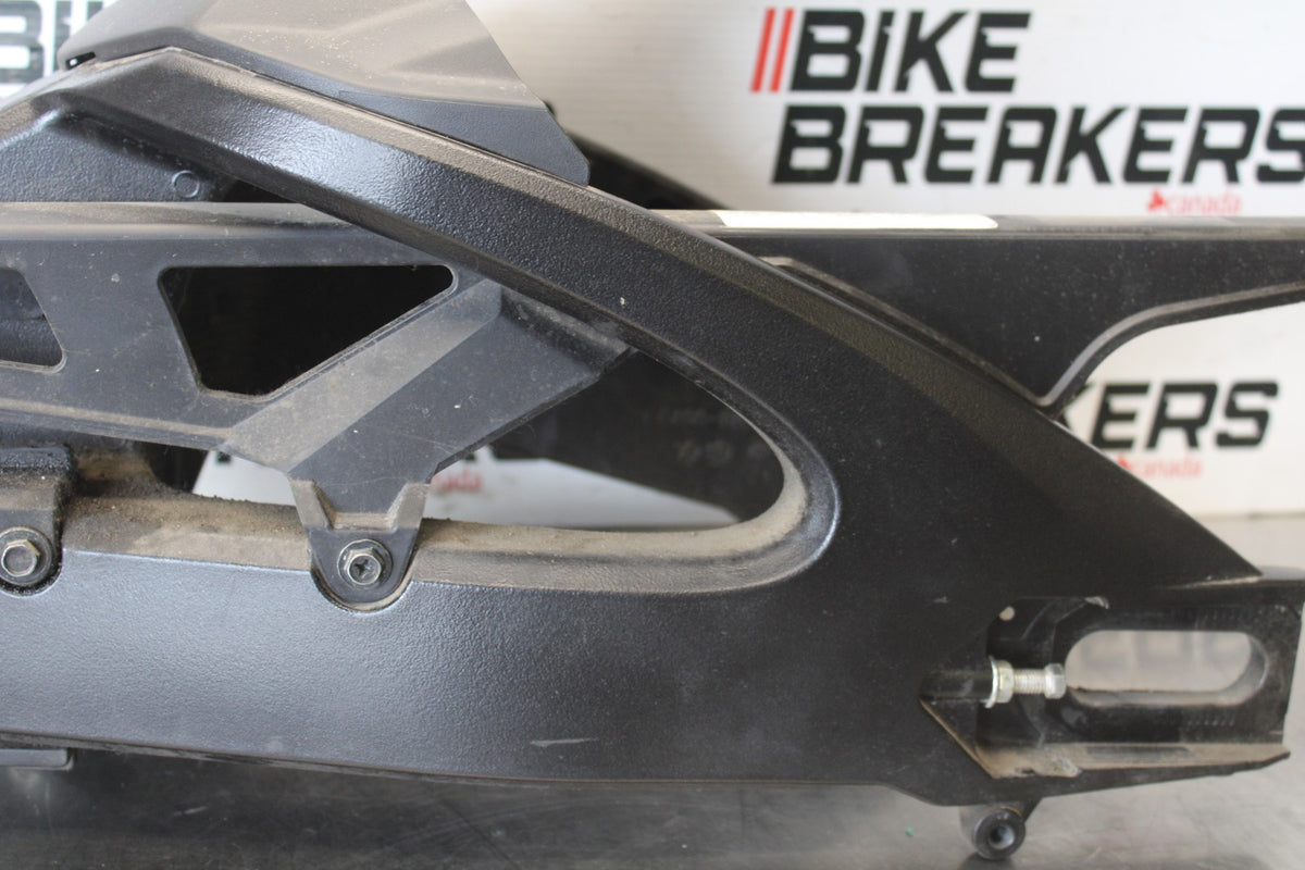 15-26 SUZUKI GSXR600 REAR SWINGARM BACK SUSPENSION SWING ARM BB888