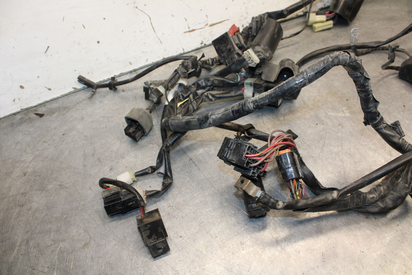 09-15 YAMAHA FZ6R MAIN ENGINE WIRING HARNESS MOTOR WIRE LOOM BB686