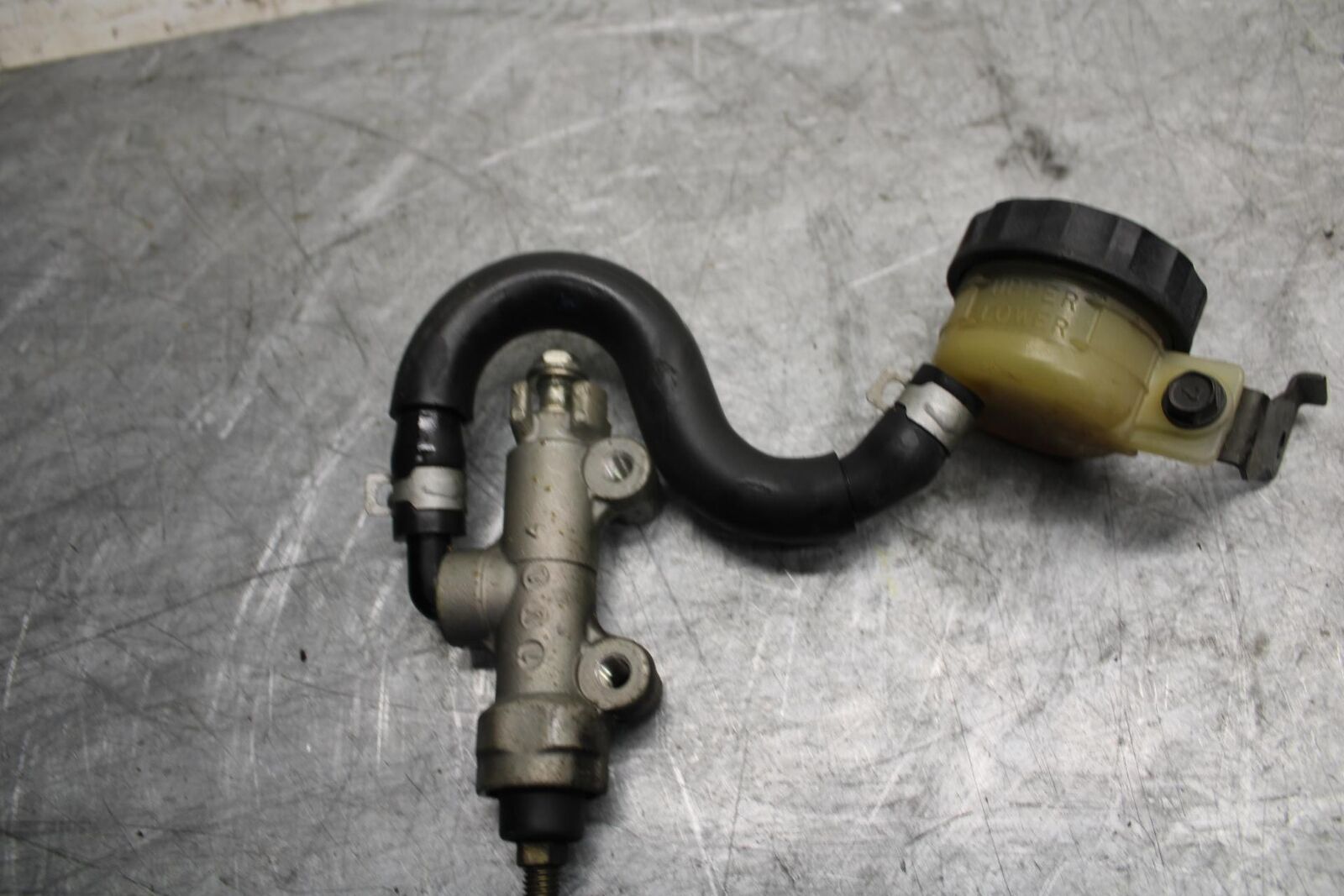 2002 Kawasaki Ninja ZX12R REAR BACK BRAKE MASTER CYLINDER W RESERVOIR BB48