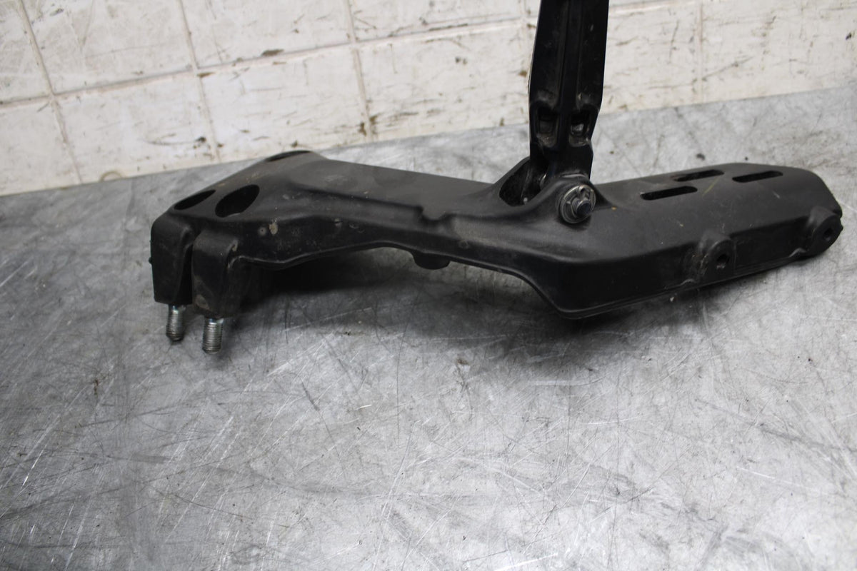 22-23 HUSQVARNA VITPILEN 401 LEFT REARSET REAR SET DRIVER FOOT PEG BRACKET BB541