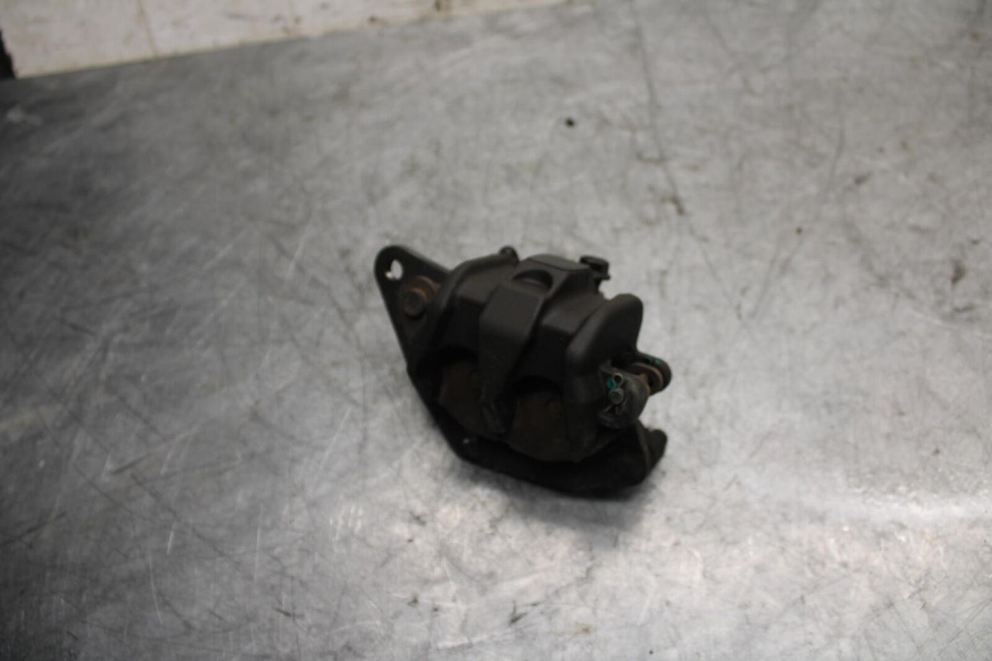 2015 Yamaha YZF R3 FRONT BRAKE CALIPER BB526