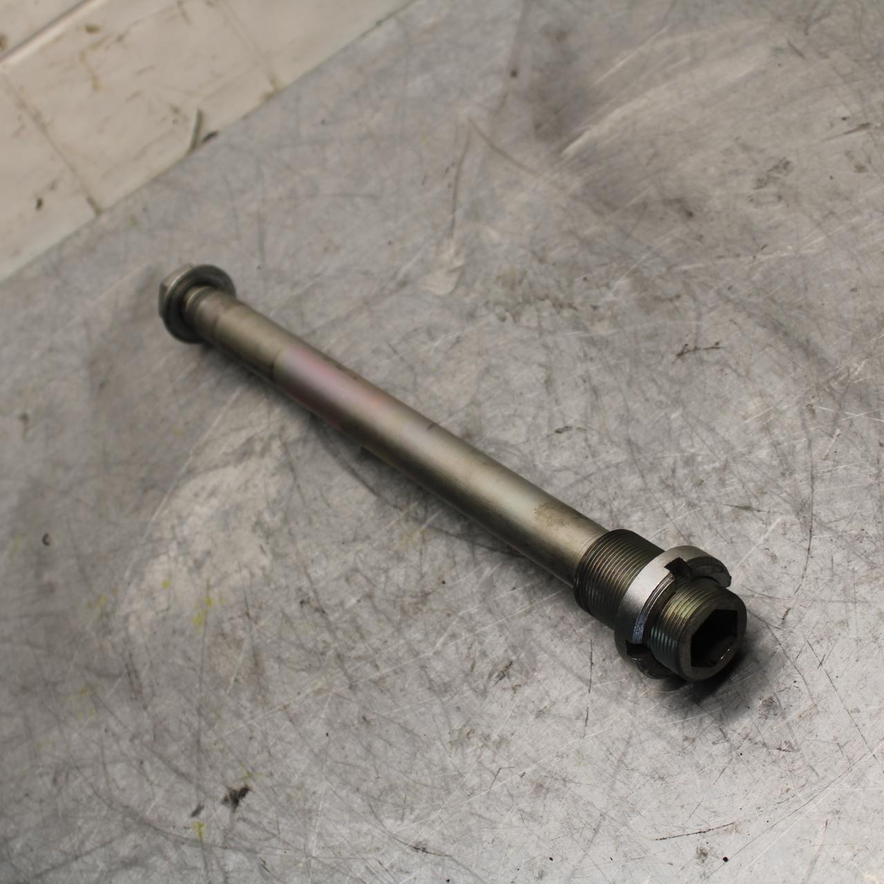 2006 Suzuki GSXR600 REAR BACK SWINGARM BOLT SUSPENSION PIVOT AXLE BB447