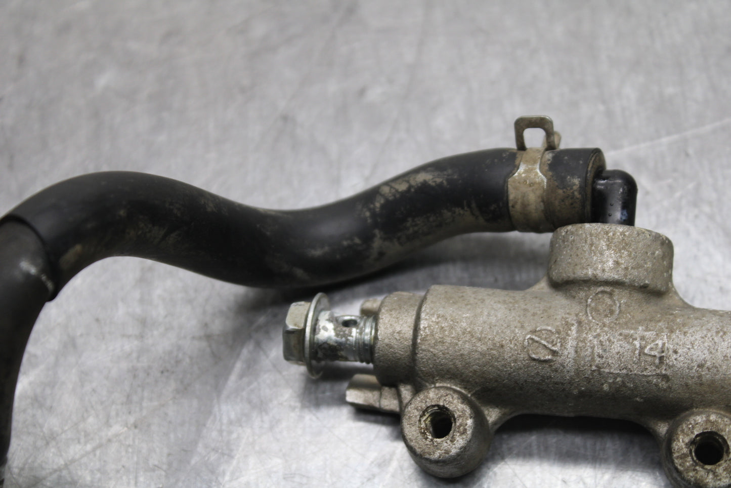 08-10 SUZUKI GSXR 600 REAR BACK BRAKE MASTER CYLINDER W RESERVOIR BB132