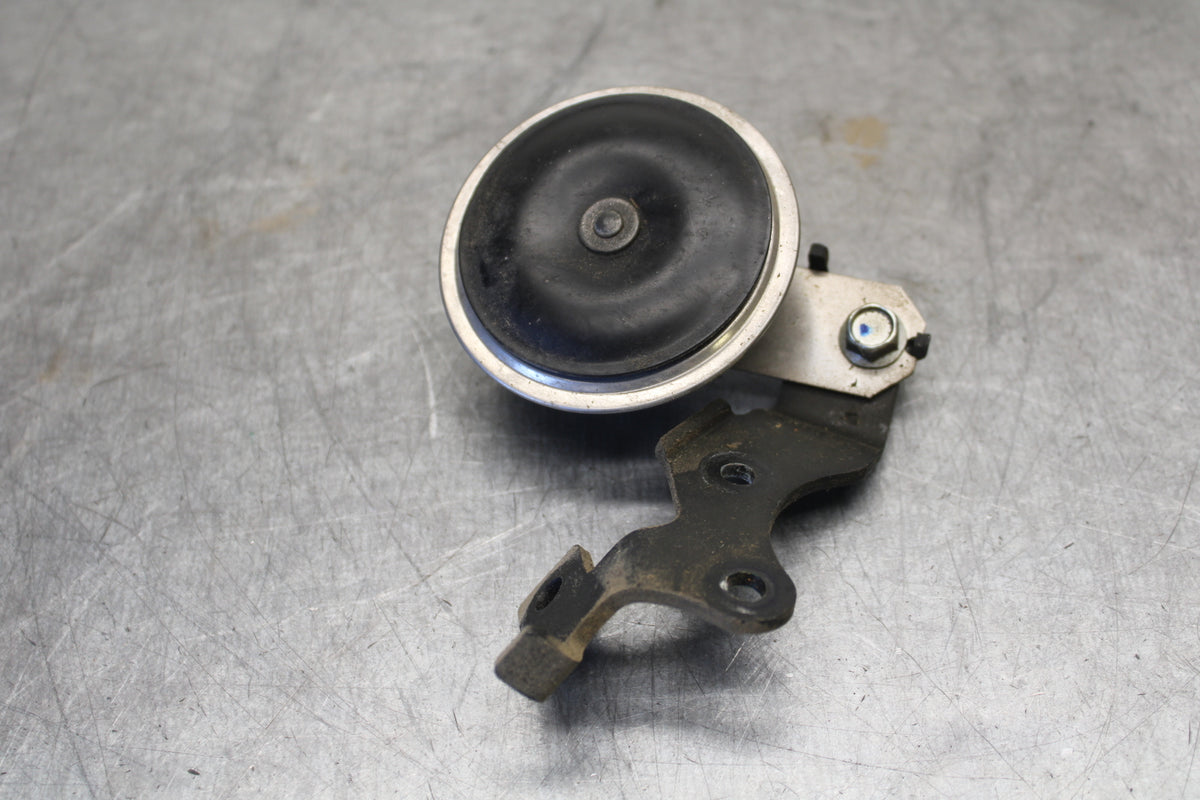 09-14 YAMAHA YZF R1 HORN SIGNAL 14B-83371-00-00 BB696