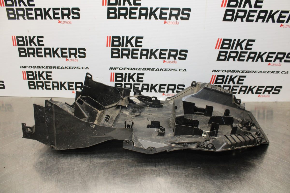 13-17 KAWASAKI NINJA 300 EX300 REAR TAIL UNDERTAIL BATTERY TRAY PLASTIC BB187