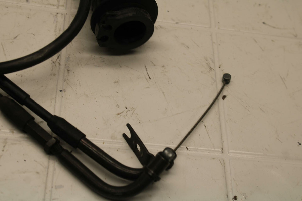 04-05 SUZUKI GSXR750 THROTTLE CABLES LINES BB270b