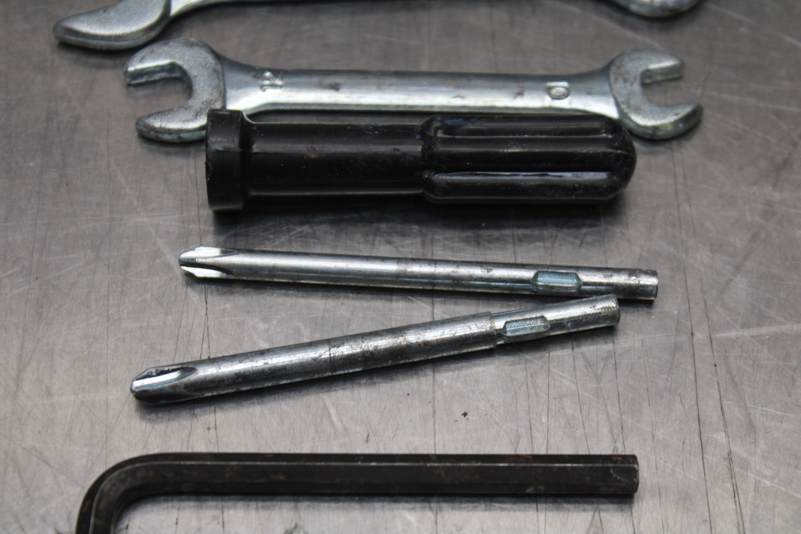 09-10 KAWASAKI ER-6N STOCK TOOLS OEM TOOL BAG KIT SET BB205