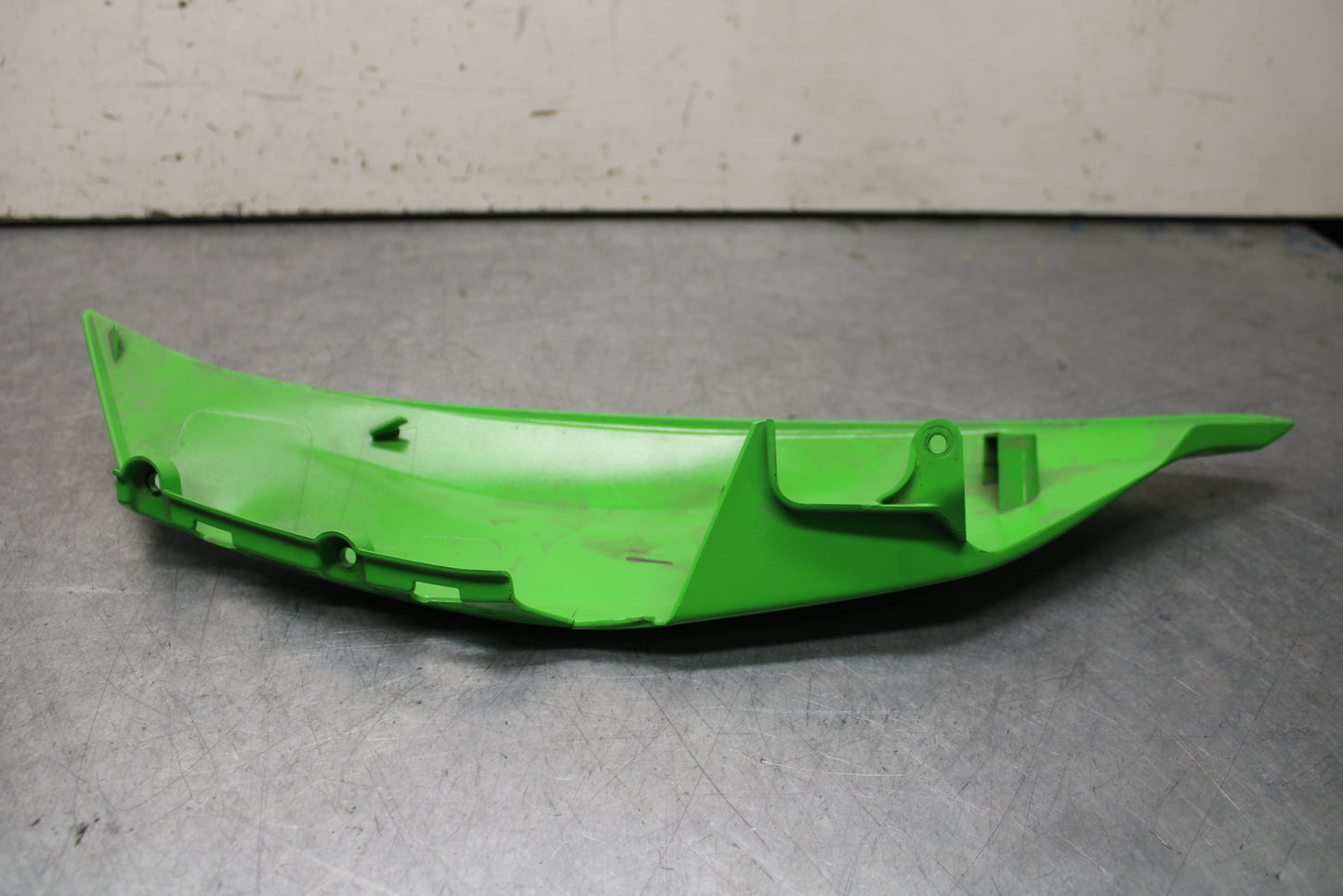 16 KAWASAKI NINJA ZX10R RIGHT REAR BACK TAIL FAIRING COWL 36001-0641-51B  BB650