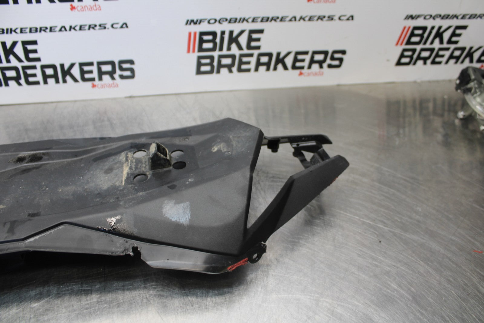 18-23 KAWASAKI NINJA 400 EX400 ABS REAR TAIL UNDERTAIL FAIRING COWL FENDER BB192