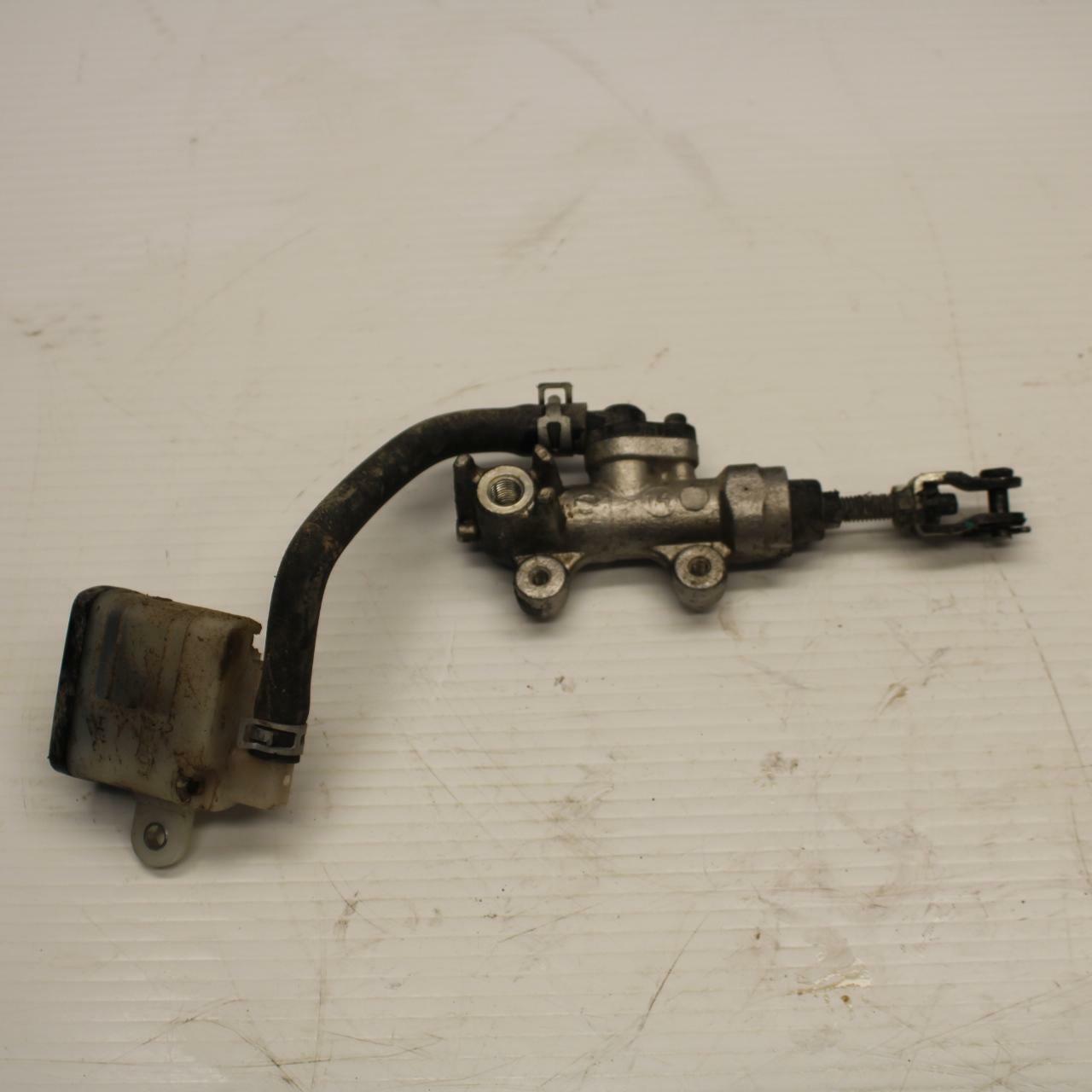 08 SUZUKI GSXR1000 REAR BACK BRAKE MASTER CYLINDER W RESERVOIR BB263
