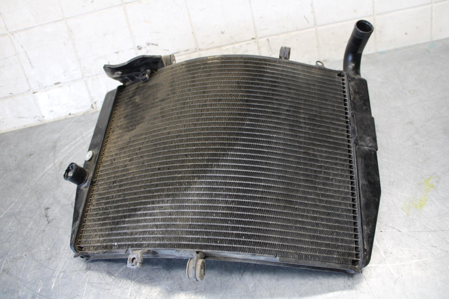 2011 Honda CBR600RR ENGINE RADIATOR  COOLER COOLING RADIATER 19010-MFJ-305 BB520