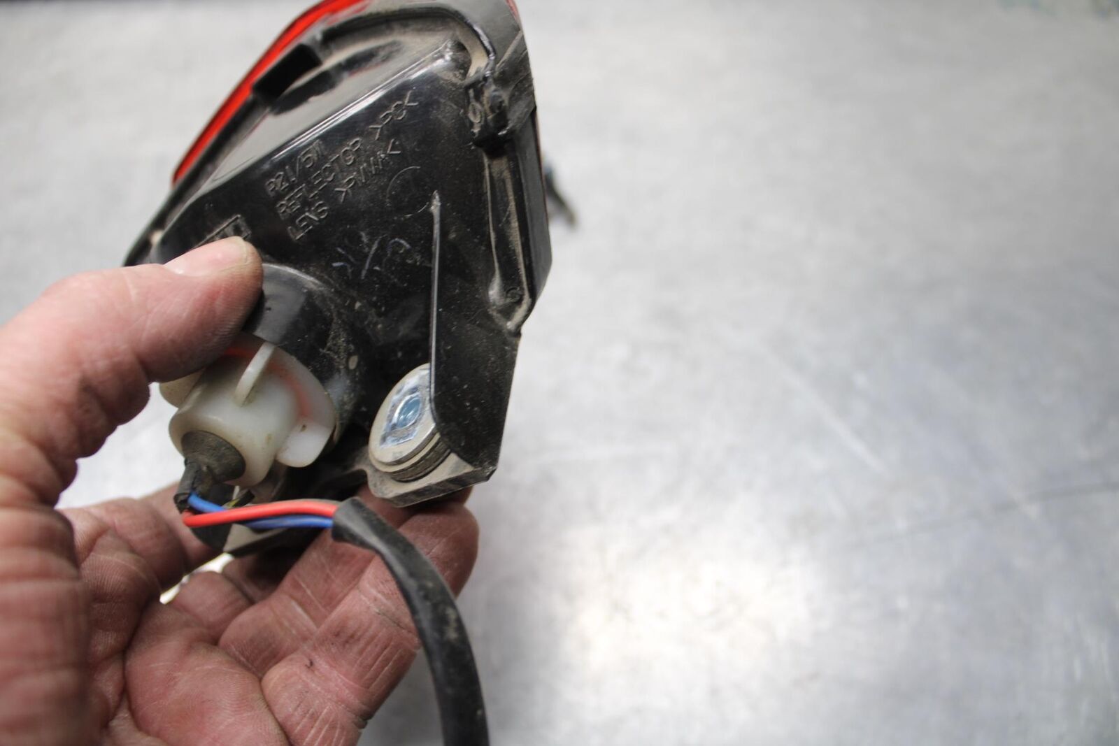 08-12 KAWASAKI NINJA 250R EX250J REAR TAIL TAILLIGHT BACK BRAKE LIGHT BB612