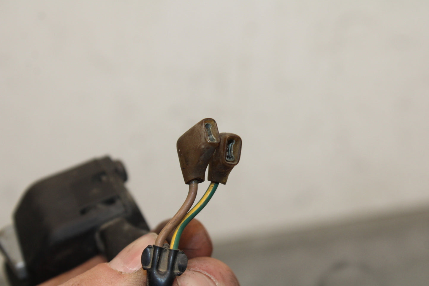 04-05 YAMAHA YZF R1 RIGHT CLIP ON HANDLE KILL OFF START SWITCH SWITCHES BB131