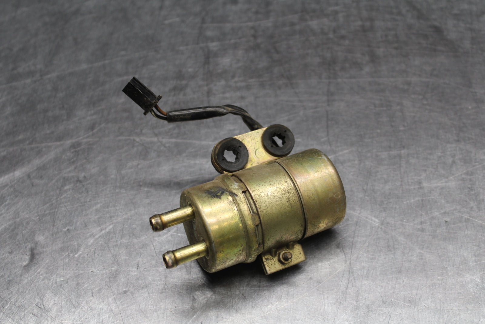 00 SUZUKI INTRUDER 1500 VL1500 FUEL GAS PUMP BB761