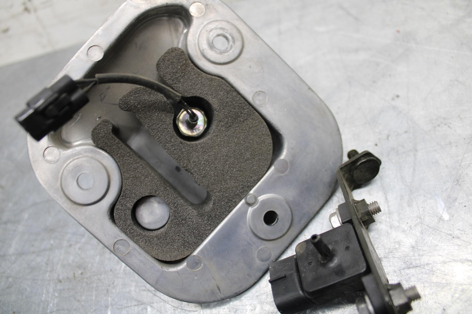 03 KAWASAKI ZX12R  MAP MASS AIR FLOW PRESSURE SENSOR BB472