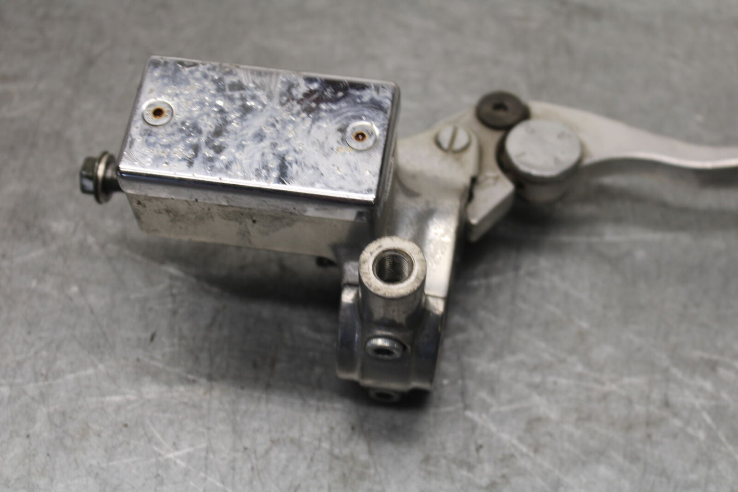 05-09 SUZUKI BOULEVARD C90 FRONT BRAKE MASTER CYLINDER BB692