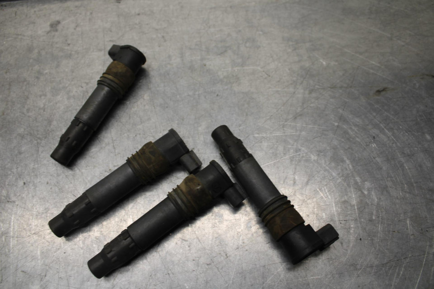01 SUZUKI GSXR1000 IGNITION  COIL SPARK PLUG CAPS 33410-35F00 33410-35F10 BB100
