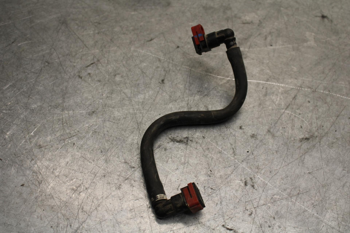 17 KAWASAKI Z900 ZR900 FUEL HOSE GAS LINE TUBE PIPE BB549