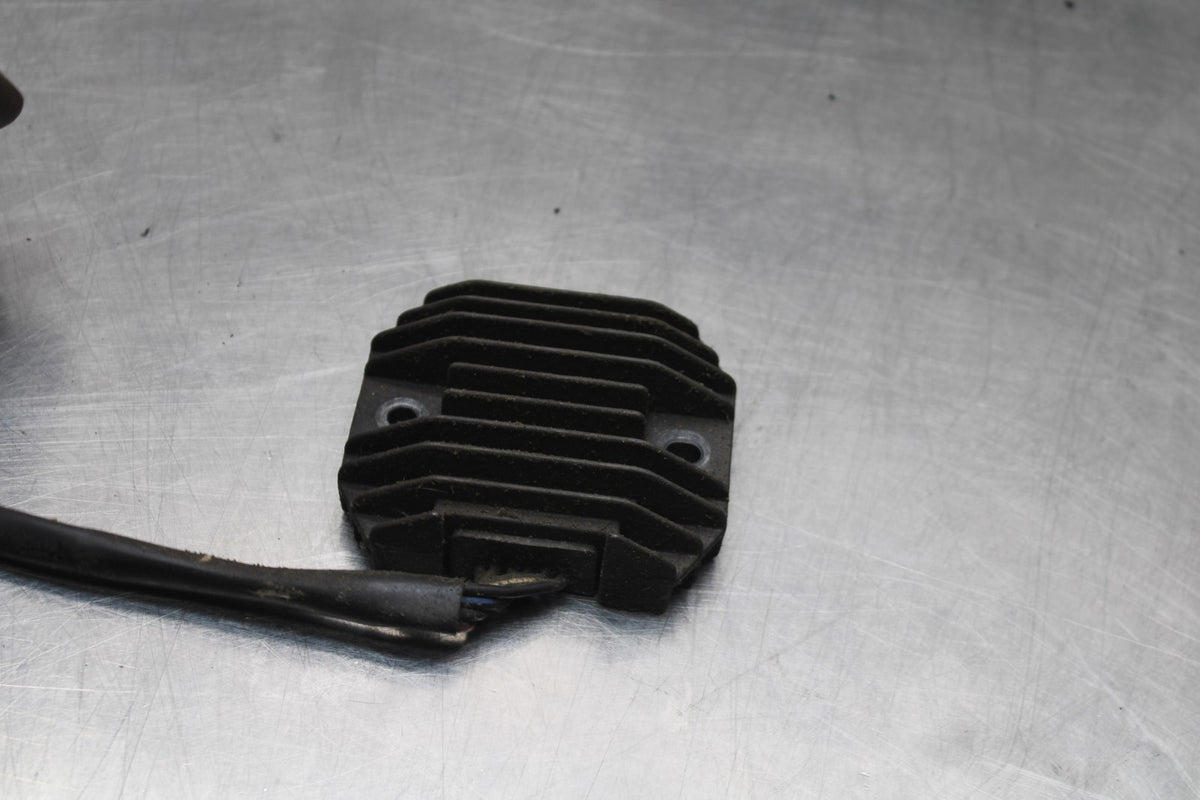 02 KAWASAKI VULCAN 800 VN800B CLASSIC RECTIFIER VOLTAGE REGULATOR BB862